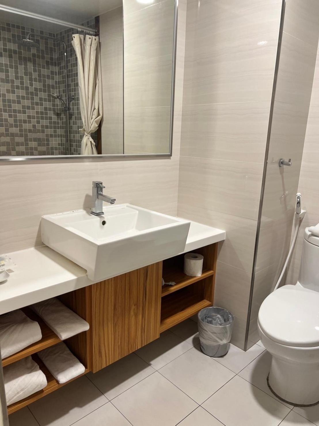 Chilan Hotel Datong Bagian luar foto