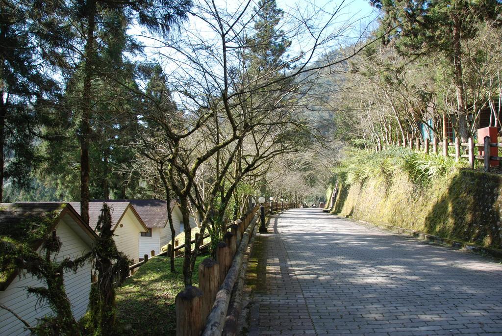 Chilan Hotel Datong Bagian luar foto