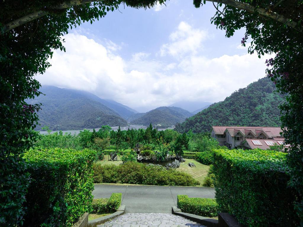Chilan Hotel Datong Bagian luar foto