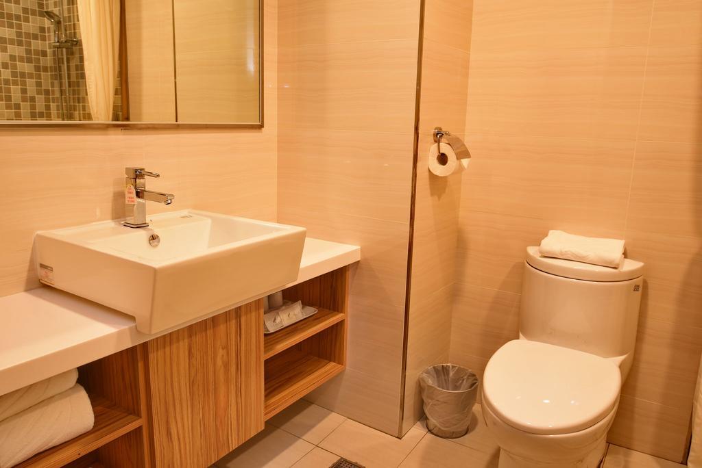 Chilan Hotel Datong Bagian luar foto