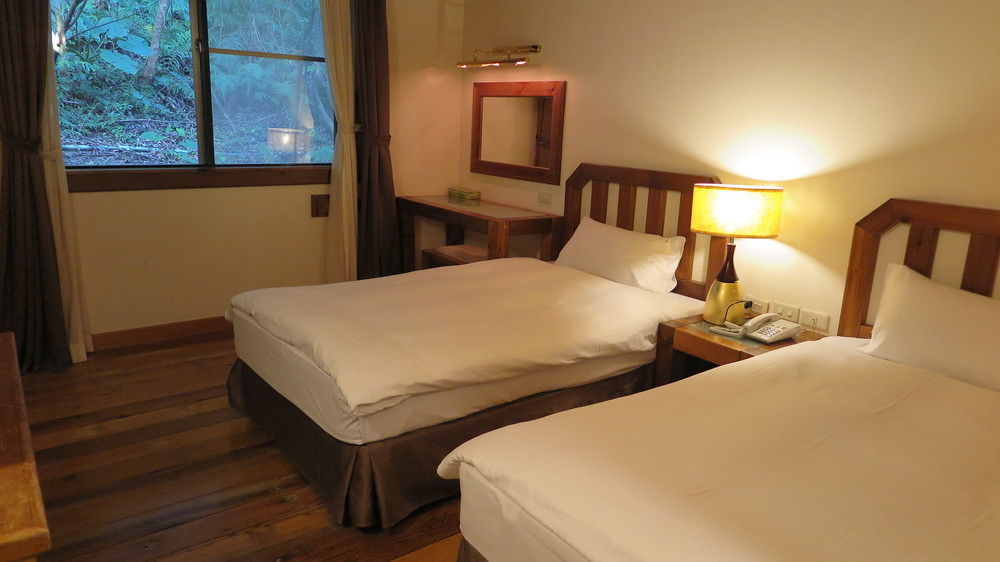 Chilan Hotel Datong Bagian luar foto